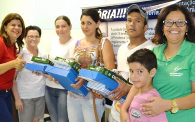 Sincomerciários de Votuporanga entrega 700 kits escolares